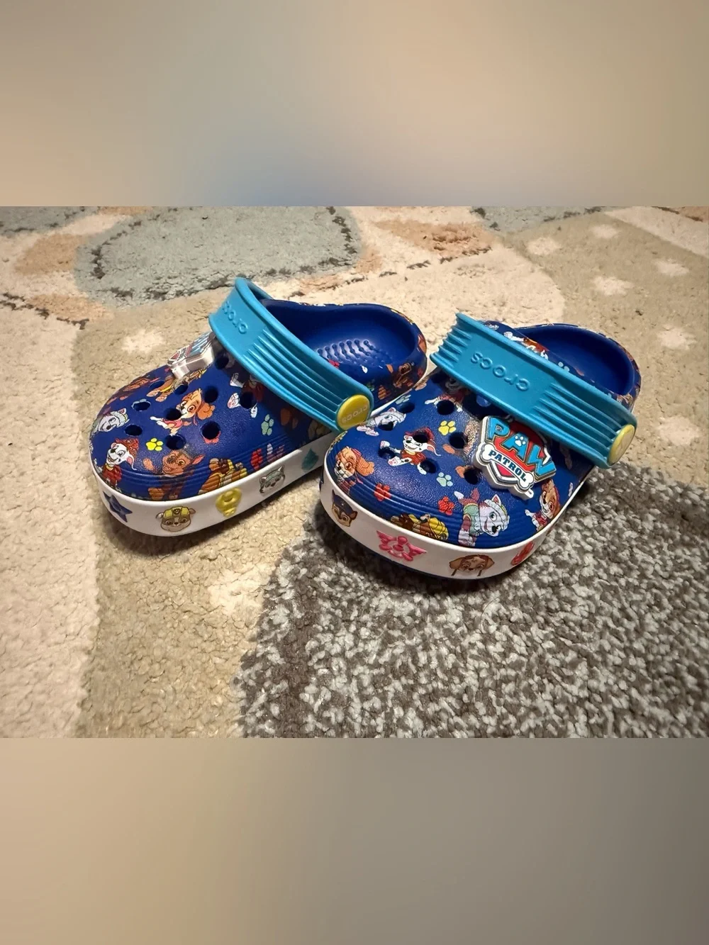 CROCS Kids Blue Paw Patrol Graphic Clogs with Aqua Strap